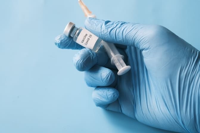 Де сьогодні вакцинуватися у Львові. Графік, локації та вакцини