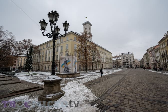 Львів'ян попереджають про погіршення видимості в опадах
