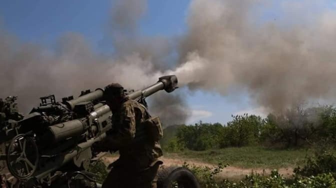 Російські окупанти готуються поновити наступ у двох напрямках, – Генштаб