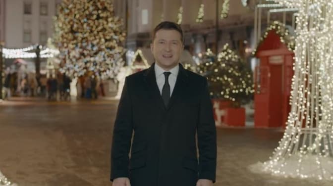 Президент привітав українців з Різдвом