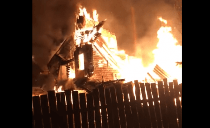У курортному селищі на Львівщині згоріли три будівлі готельного комплексу