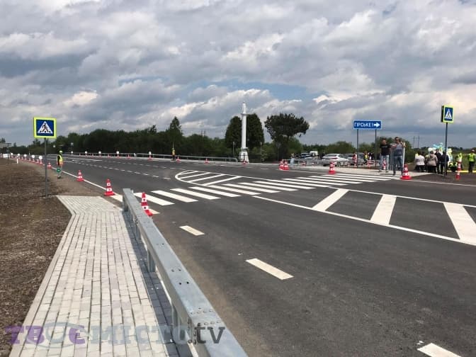 На Львівщині відкрили 47 кілометрів відремонтованої траси Львів – Пустомити – Меденичі. Фото, відео