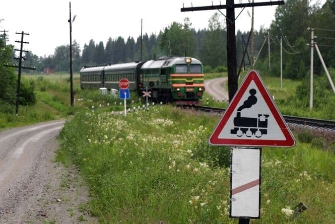 На Львівщині сьогодні перекриють залізничний переїзд. Схема об'їзду