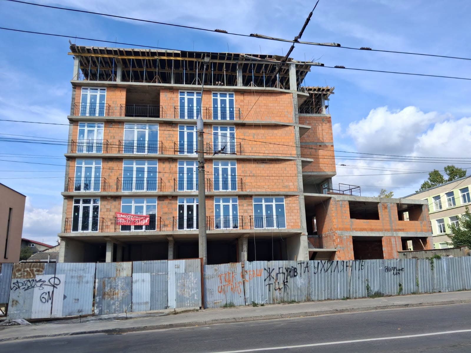 Самобуд на вул. Олесницького / фото: фб Любомир Зубач