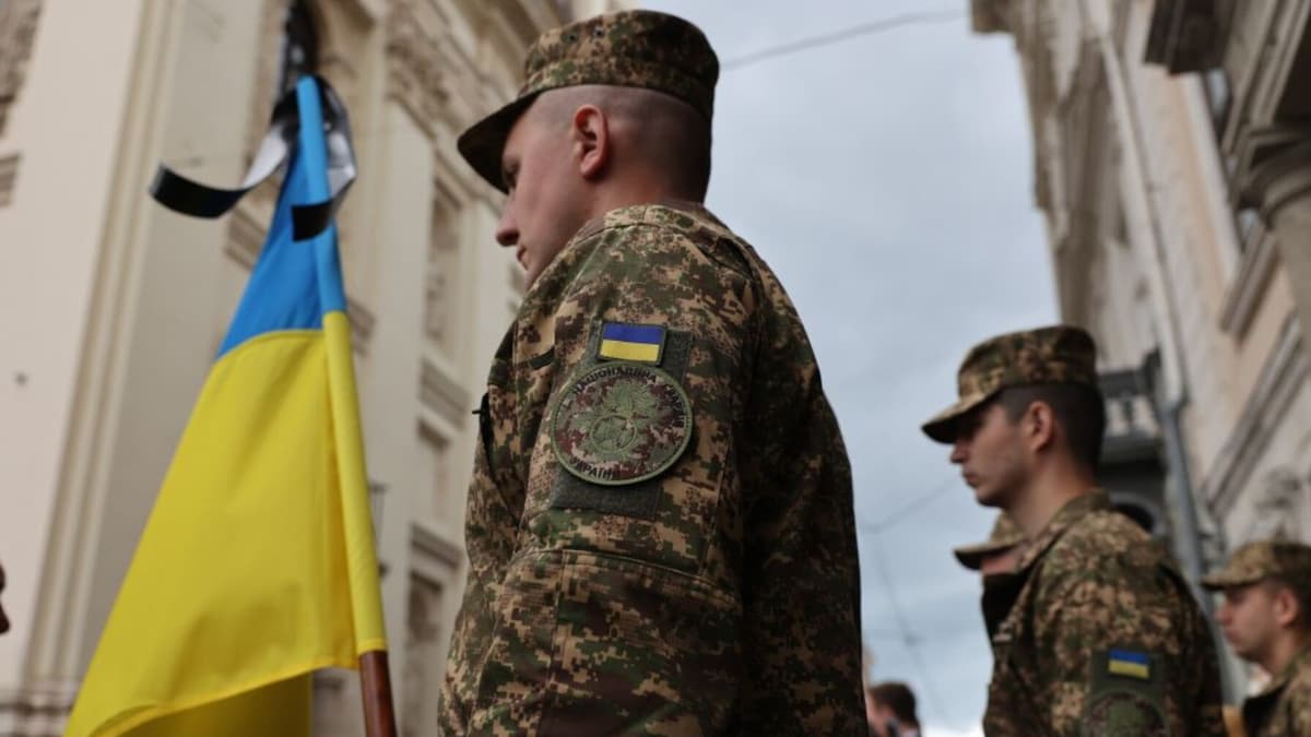 Львів прощається із військовослужбовцем: його історія