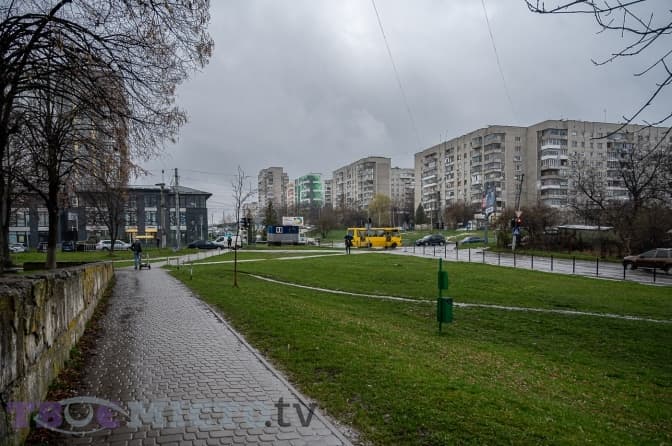 На якому етапі реконструкція вул. Миколайчука і будівництво трамвайної колії