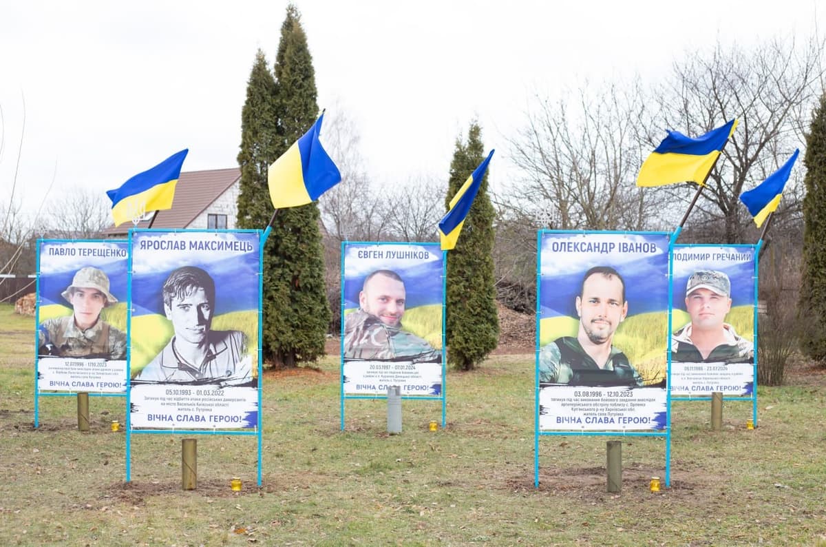 На Київщині дівчата танцювали під російську музику на Алеї Слави: поліція проводить перевірку