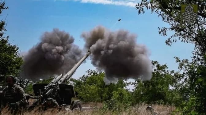 Українські військові тримають оборону на кількох напрямках. Яка ситуація на фронті