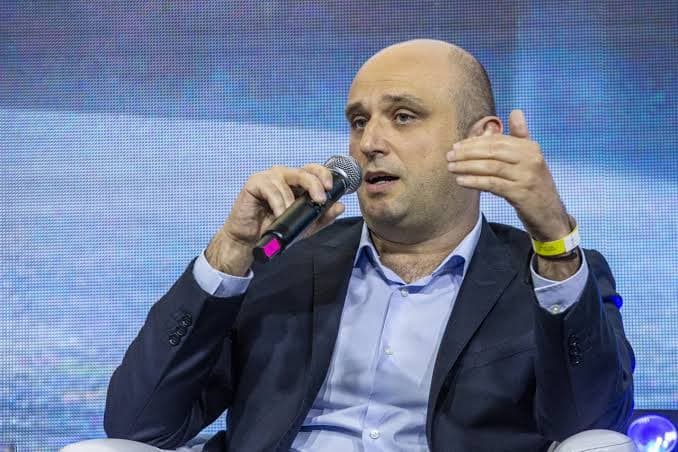 Робота для молоді, людей 50+ та батьків: Мінекономіки оголосило про нові програми працевлаштування