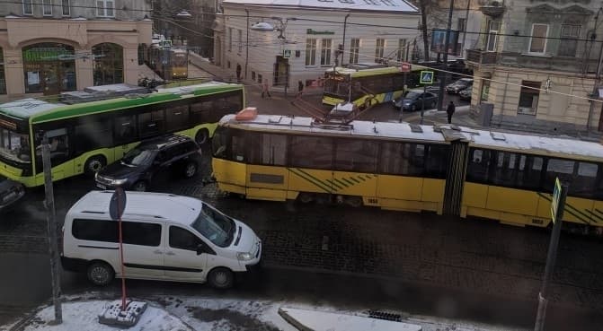 ФОТО: ГО ЗРУЧНЕ МІСТО