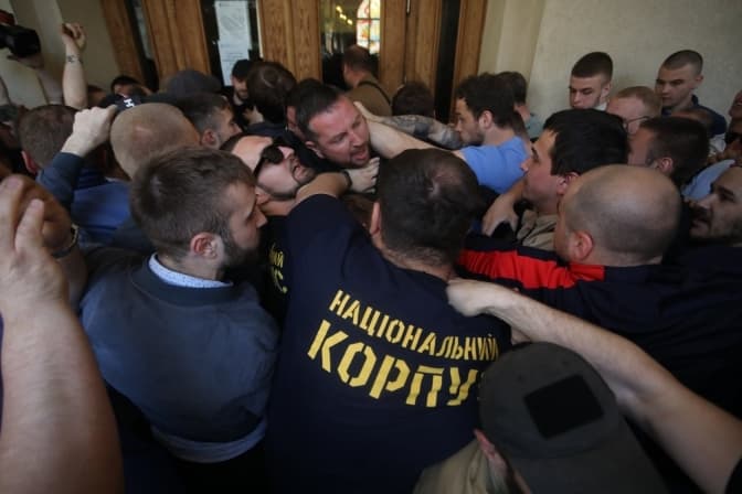 Після штурму міськради очільника адміністрації мера Львова госпіталізували з травмами