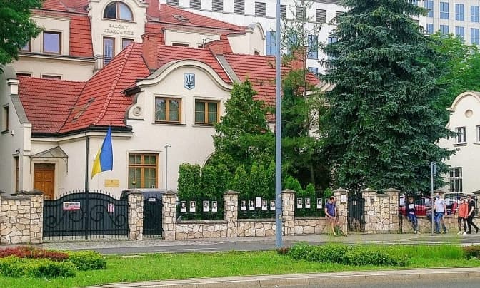 У лікарні Кракова помер українець, який підпалив себе біля консульства