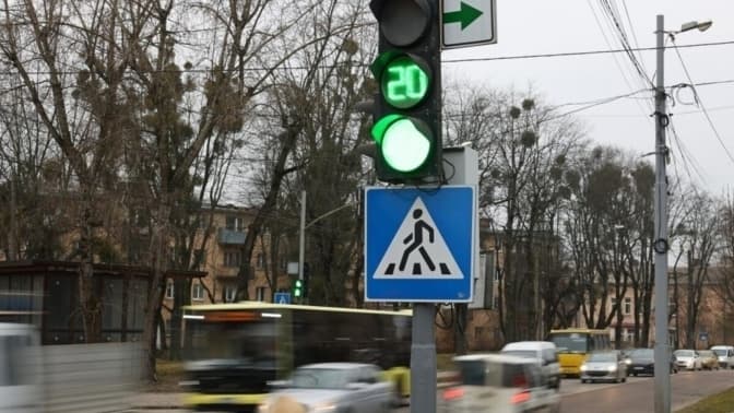 У Львові встановили ще 22 системи безперебійного живлення для світлофорів