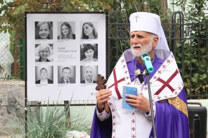 Львів’яни вшанували пам’ять жертв ракетного удару 4 вересня 2024 року