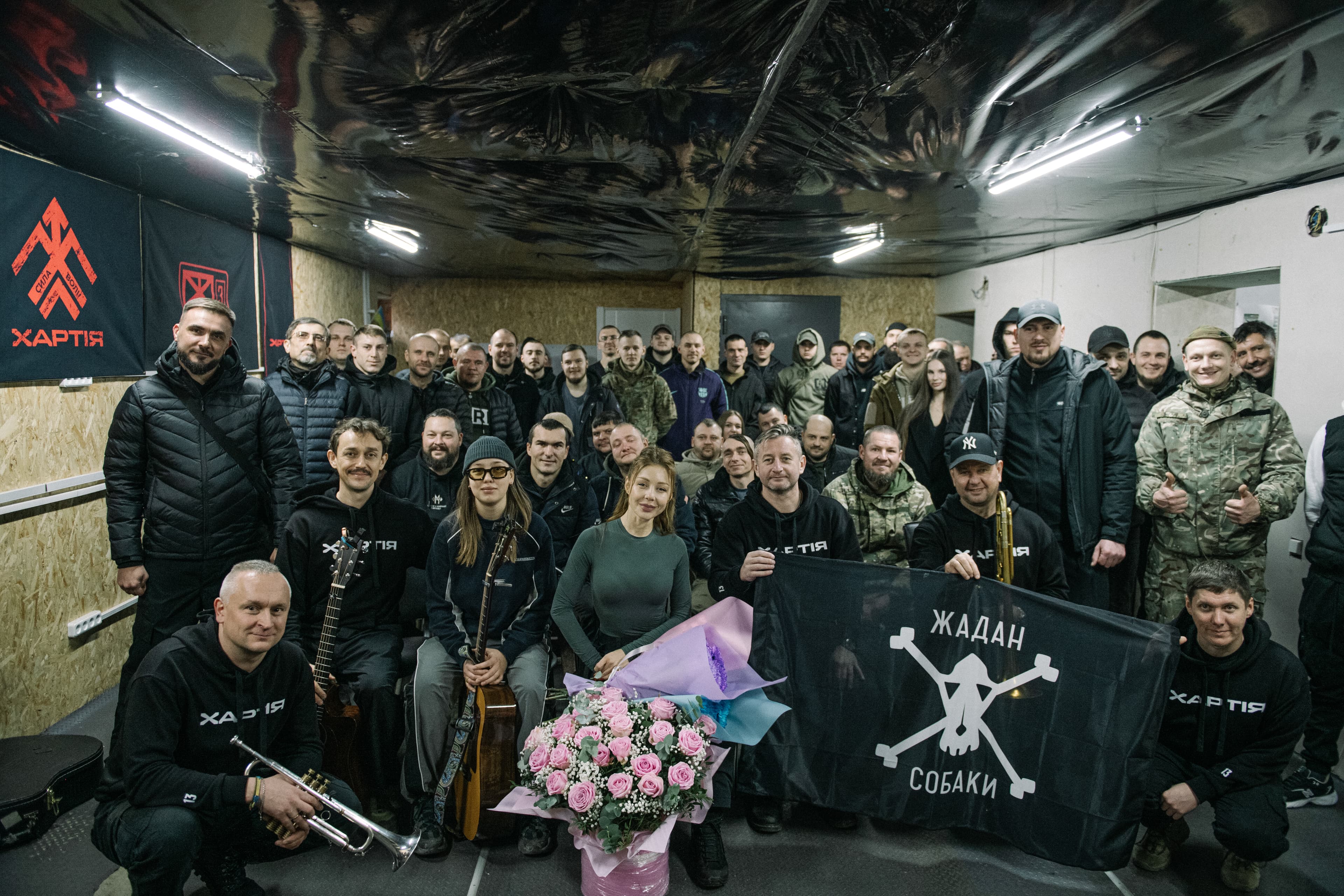 Співачка Тіна Кароль та письменник і військовий "Хартії" Сергій Жадан презентували документальний фільм про Харків
