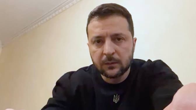 Під Бахмут перекинуть додаткові підрозділи та посилять вогонь по окупантах, – Зеленський