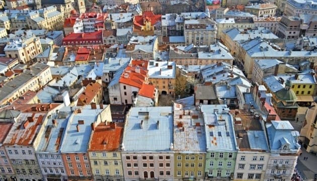 +12 та хмарність. Якою буде погода у Львові цього тижня