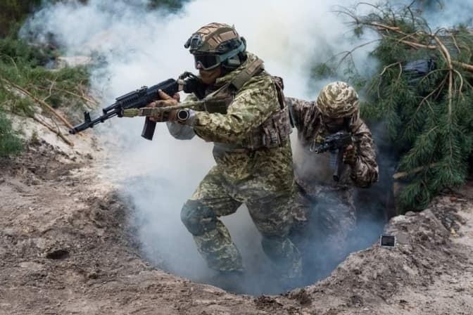 За добу ЗСУ знищили ще майже 600 окупантів