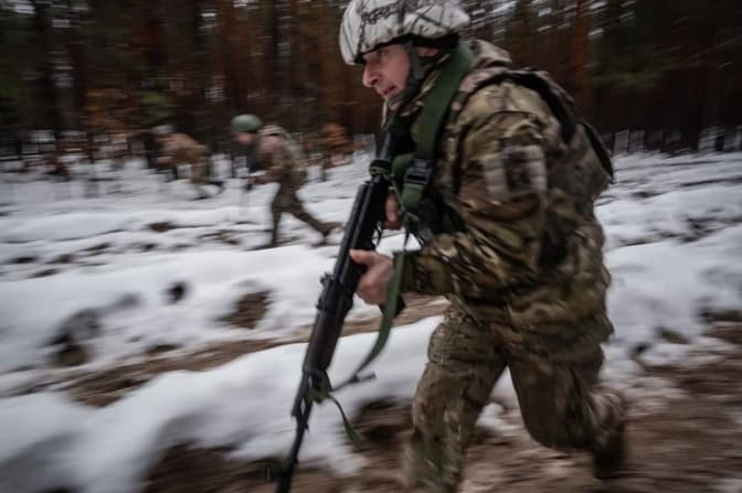 ЗСУ знищили ще 820 окупантів, 4 танки, 12 артисистем та 1 літак