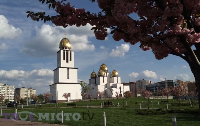 Чи планують мешканці Західної України йти до церкви на Великдень. Результати опитування