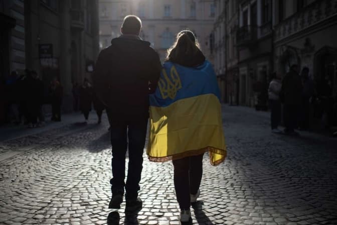 Роман Кечур про те, як людям в тилу пережити війну та у Львові продають апартаменти в гуртожитку. Підсумки доби