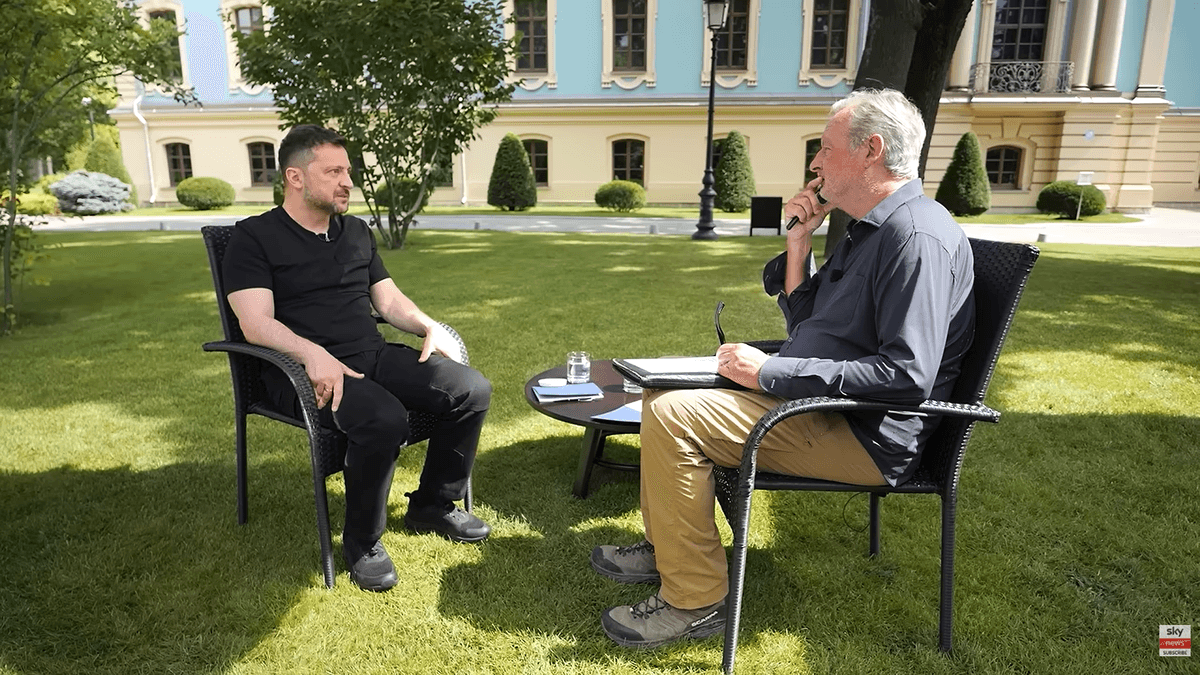 "Не маю часу вислуховувати одну сторону, потім іншу", – Зеленський про конфлікт між Федоровим і Сирським