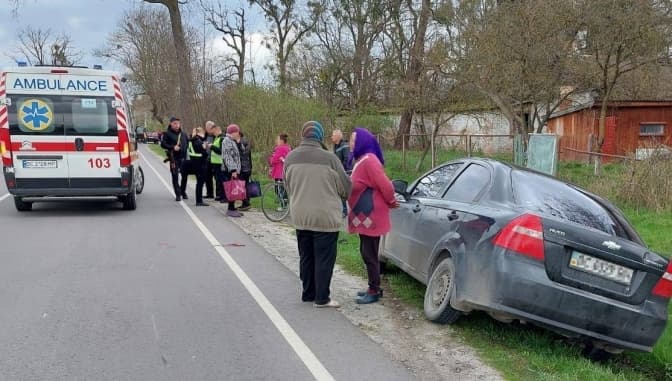 В аварії біля Львова травмувалася літня жінка