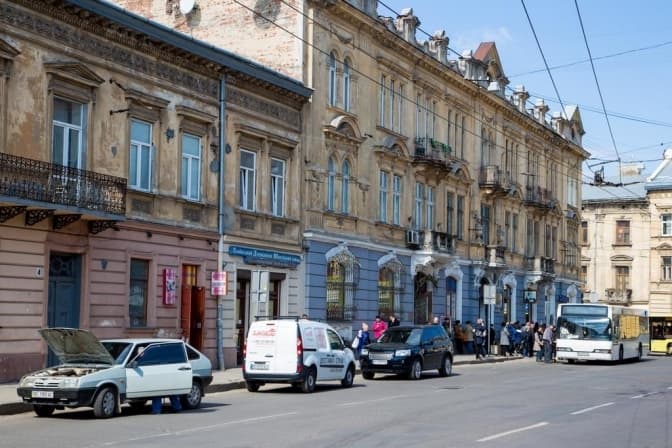 Одну із вулиць Львова відкриють для проїзду раніше, ніж планували