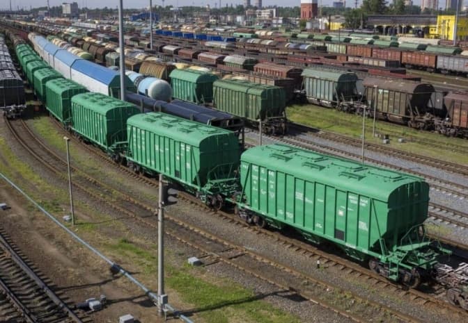 У якому стані дівчинка, яку вдарило струмом на вагоні поїзда у Львові