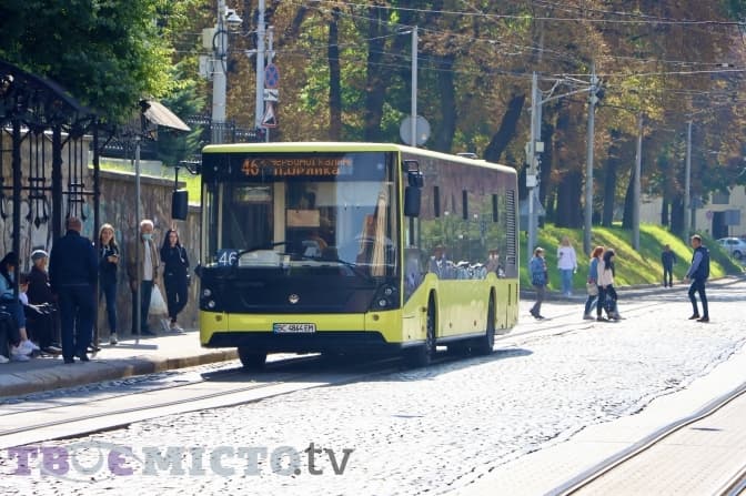 Чи дозволяти рух автобусів через парки Львова, або про дешеву можливість прискорити громадський транспорт