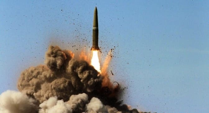 Після розмови Трампа і путіна про припинення вогню, росія атакувала Україну 145-ма дронами та балістикою