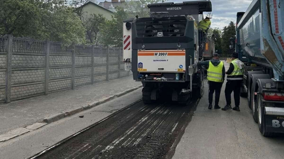 Де у Львові зараз ремонтують дороги: які вулиці перекриті та коли завершать роботи
