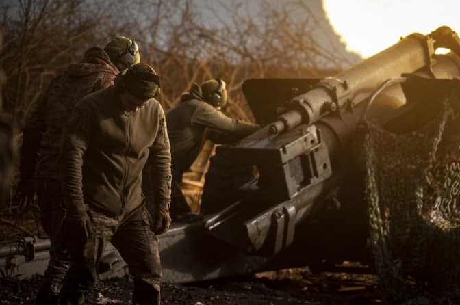 Артилеристи з Львівщини знищили ворожий бронеавтомобіль «Тигр»