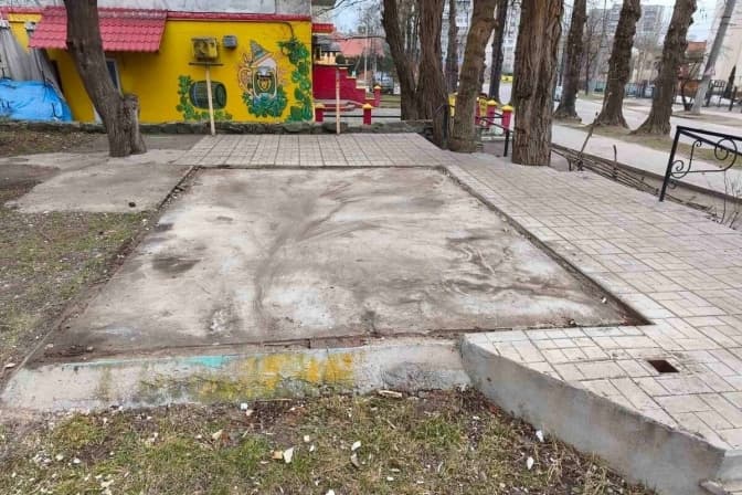 На вулиці Мазепи у Львові підприємець добровільно демонтував кіоск