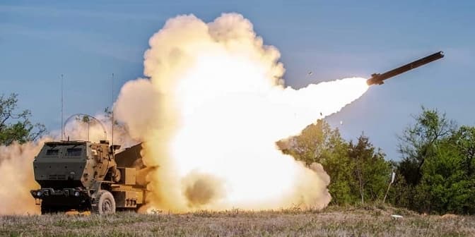 В Україну прибули додаткові системи HIMARS від США