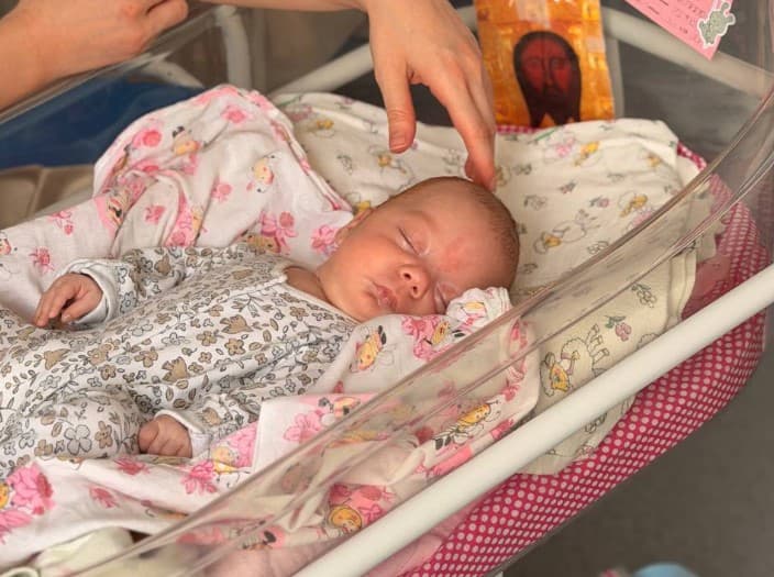 У Львові виходили дитину вагою 1,5 кг після критичних передчасних пологів