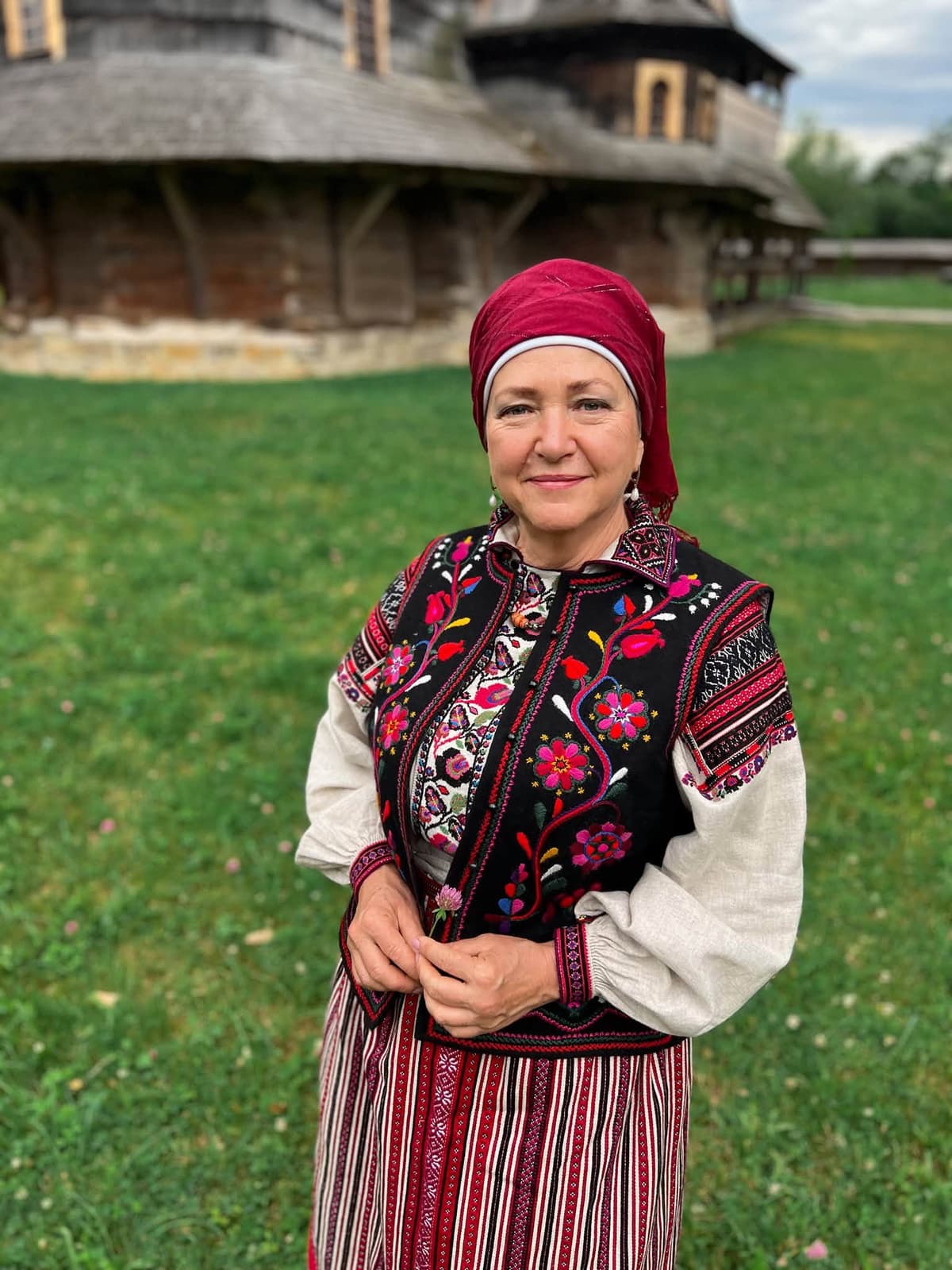 Відтворила стрій із Жидавчівщини: майстриня зі Львівщини перемогла у всеукраїнському конкурсі