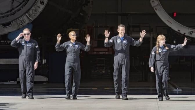 SpaceX запустила на орбіту першу триденну місію