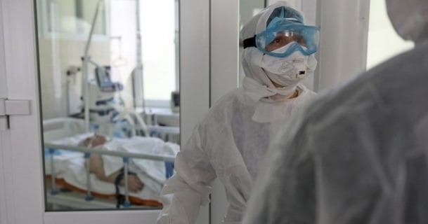 «Хворі прибували безперервно». Інтерв’ю з лікаркою, яка пережила три епідемії та пандемію