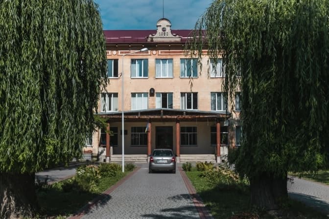 Львівський фізико-математичний ліцей-інтернат при ЛНУ ім. І. Франка. Фото: Богдан Ємець/ Твоє місто
