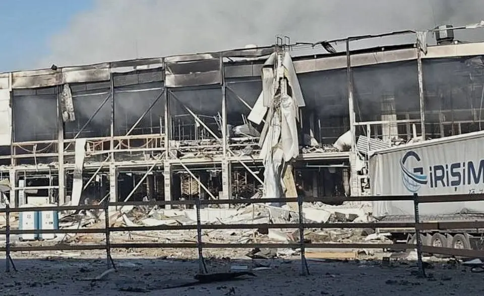 Russian shelling of Kyiv destroyed a warehouse with 800,000 books from BookChef publishing house