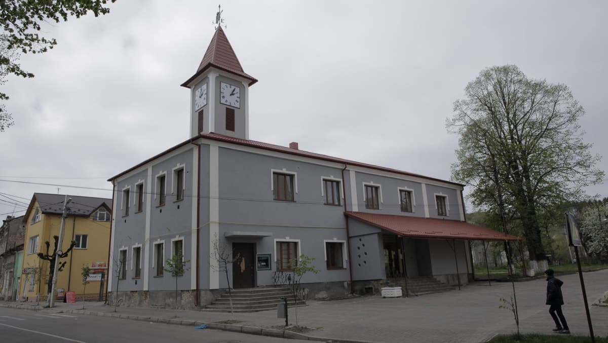 Майже 40 років працював у росії: на Львівщині керувати освітою призначили нового посадовця