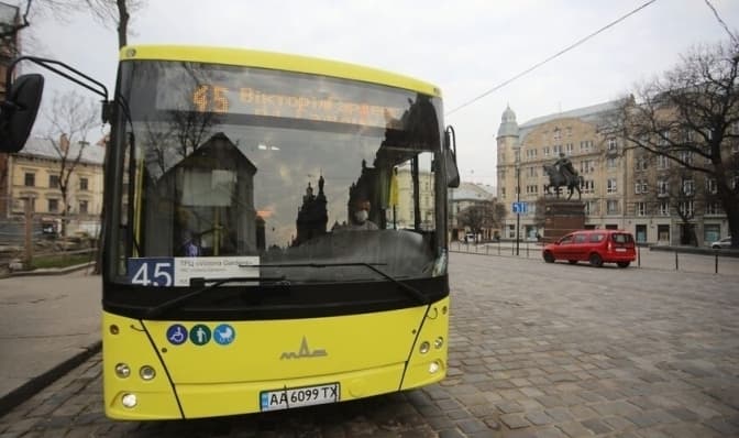 Один із автобусних маршрутів Львова курсуватиме зі змінами