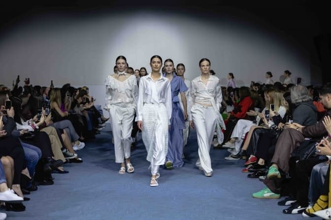 Мода, мистецтво і збір для ЗСУ: у Львові відбувся Lviv Fashion Week 2025
