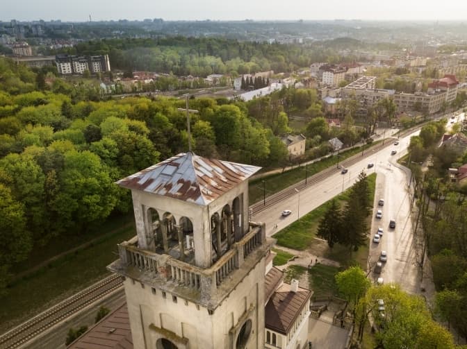 Панельки чи префаби. Яке житло слід будувати для переселенців