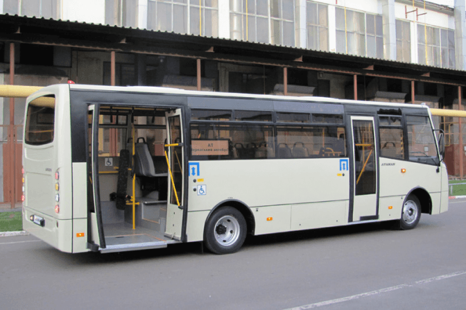 Львів отримав вісім нових малогабаритних автобусів