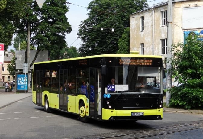 У Львові відновлять два автобусних маршрути та збільшать кількість транспорту у завантажених напрямках