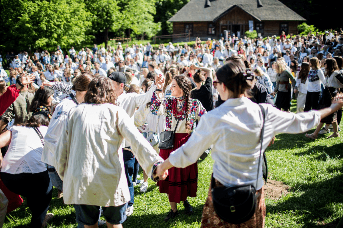 Насичена програма в Шевченківському гаю: на вихідні туди курсуватиме автобус