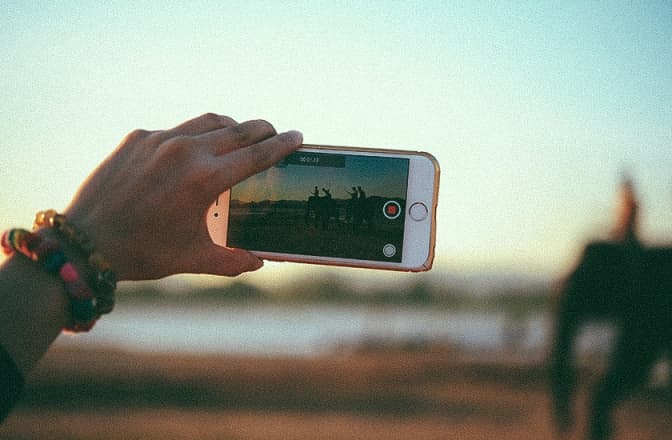 У Facebook з'явилася можливість додавати відеокоментарі