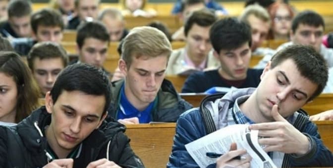 У МОН заявили, що право на освіту студентів 25 років не має бути звільненням від мобілізації